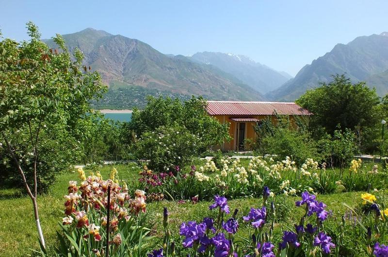 Avenue Park Hotel Yusufkhona Buitenkant foto